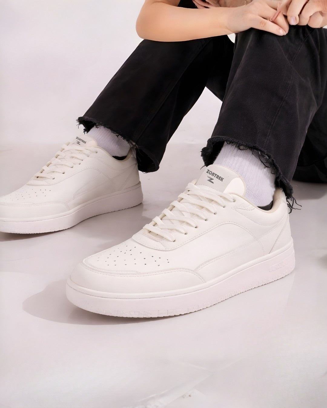 Trending casual sneakers for everyday wear – 2025 best-selling sneaker style under 1500