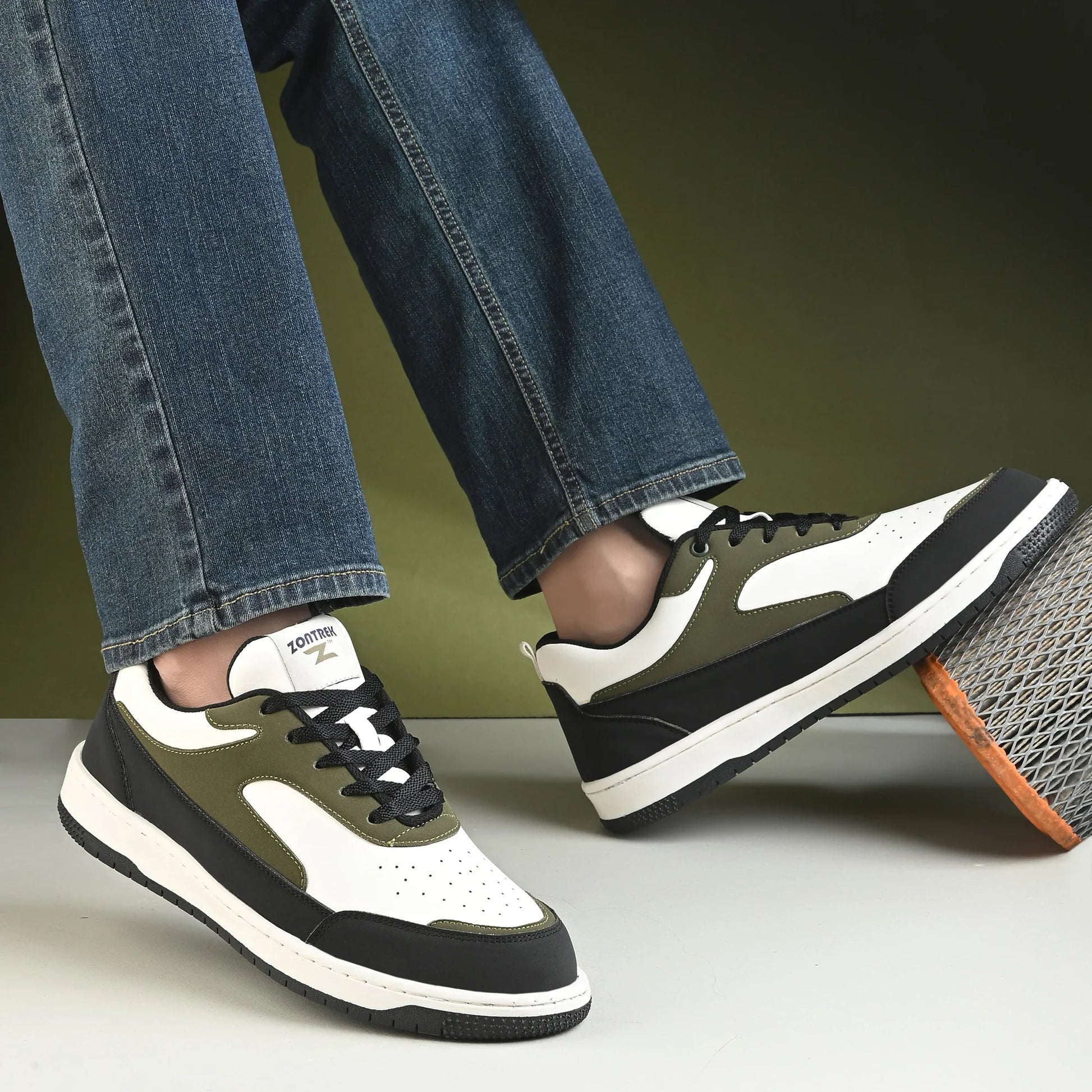 ZONTREK Neo Men’s Black White & Green Sneaker – Bold Colourway, EVA Support Midsole, Travel & Street Style Shoe